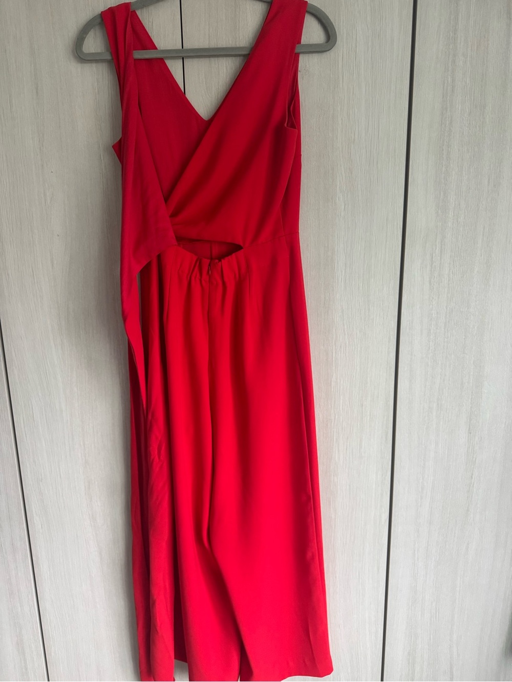 J. Crew Red Sleeveless V-Neck Tie-Waist Romper Sz 4 - Picture 7 of 9